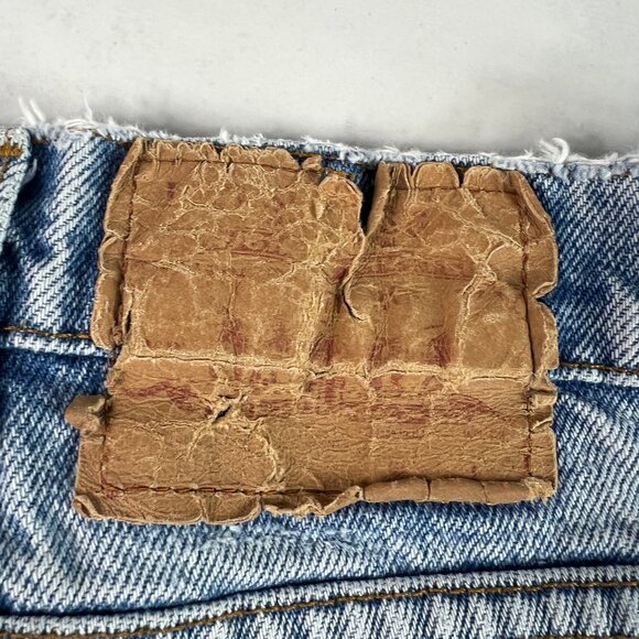 VTG 80s Levi's Jean Shorts Men's 29* Light Blue Faded Cut Off Frayed Denim Jorts - Picture 10 of 16